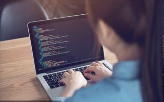 海丰 api php源码,下载的php源码怎么运行呢？